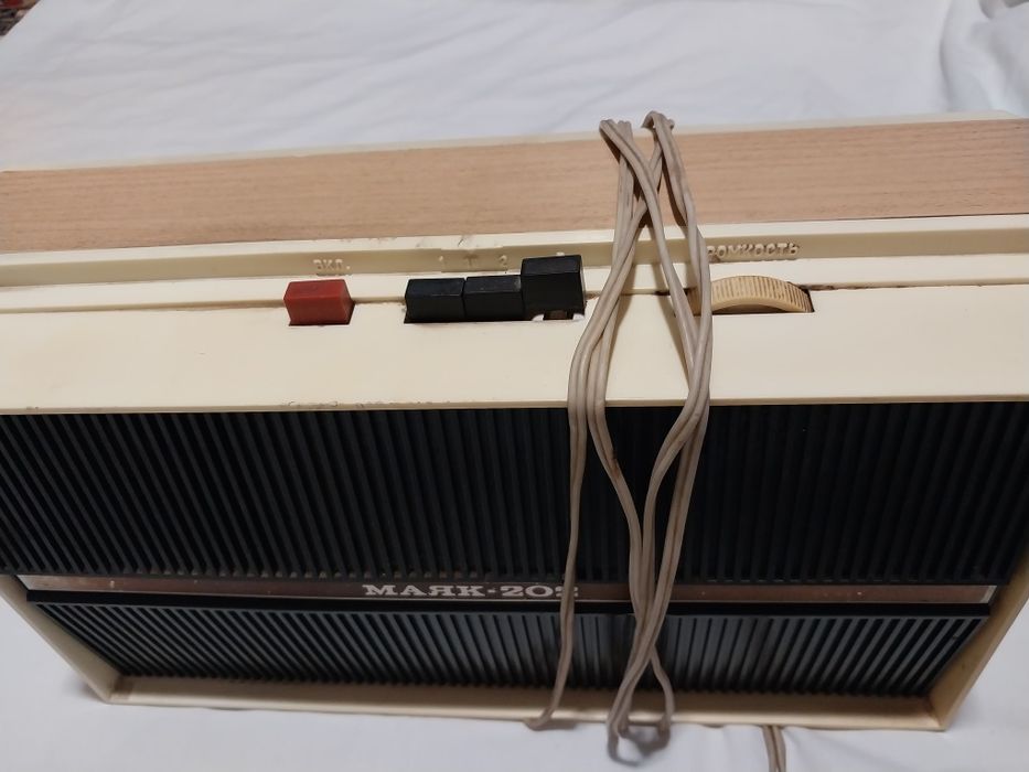 Радіоприймач Маяк 202 радіоточка радянські СССР ретро