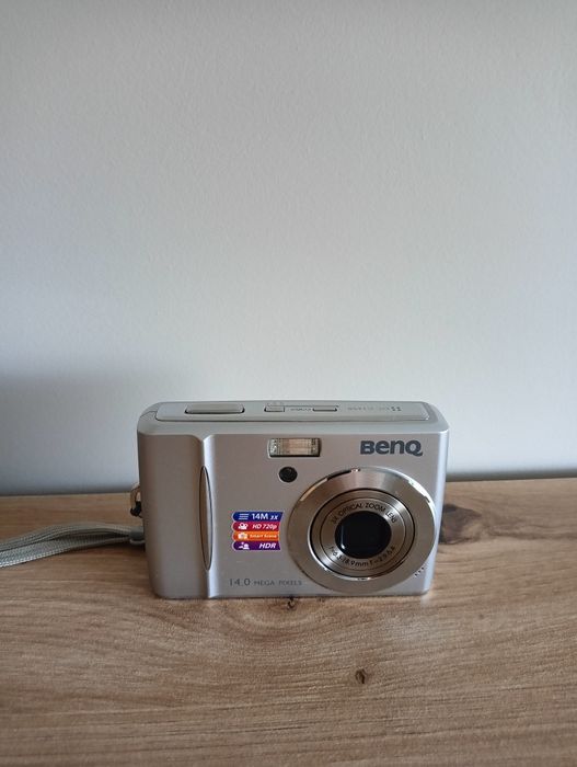 Aparat fotograficzny marki Benq