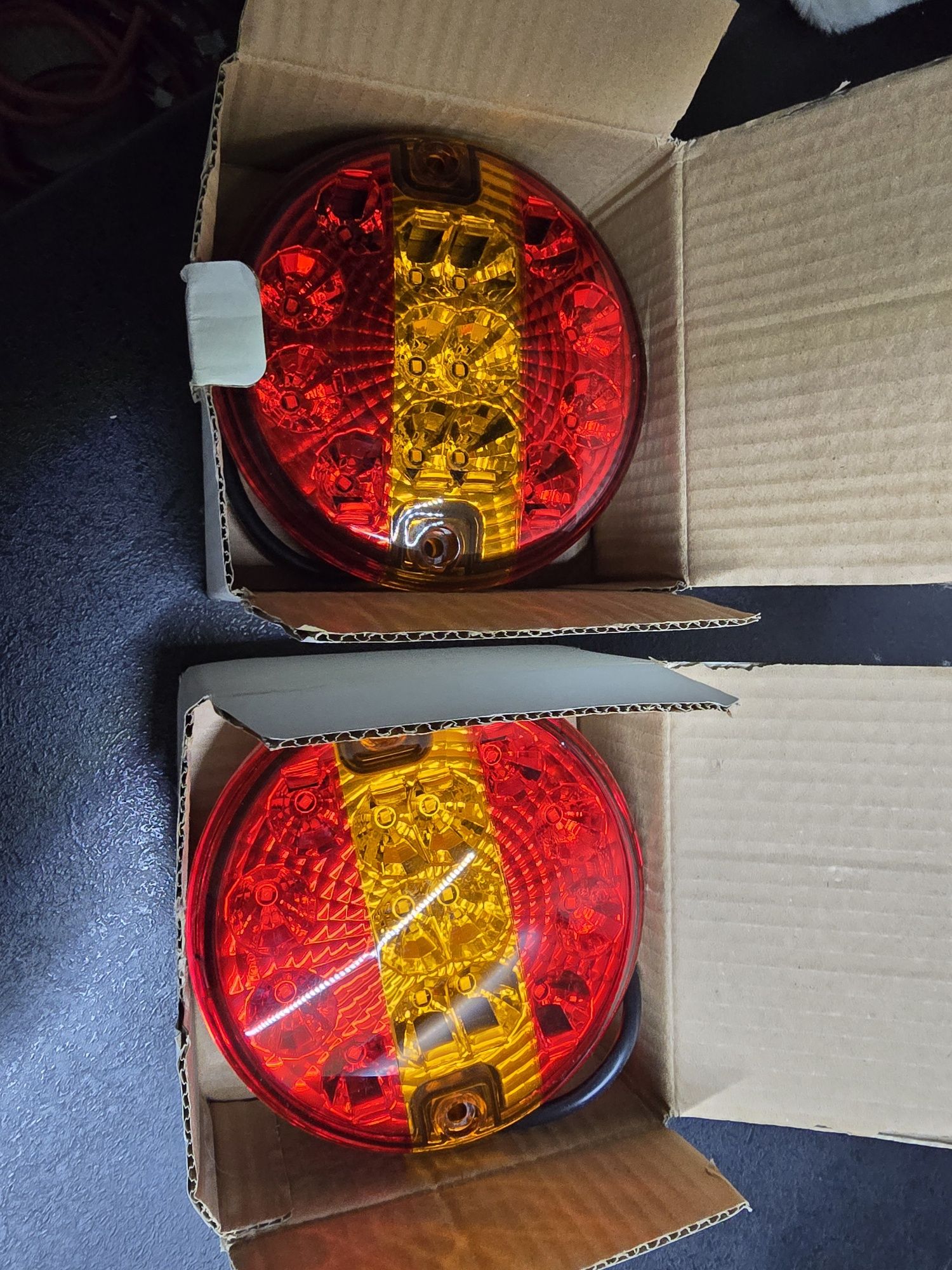 Lampy ledowe 12-24v  2szt przyczepa przyczepka ciężarówka