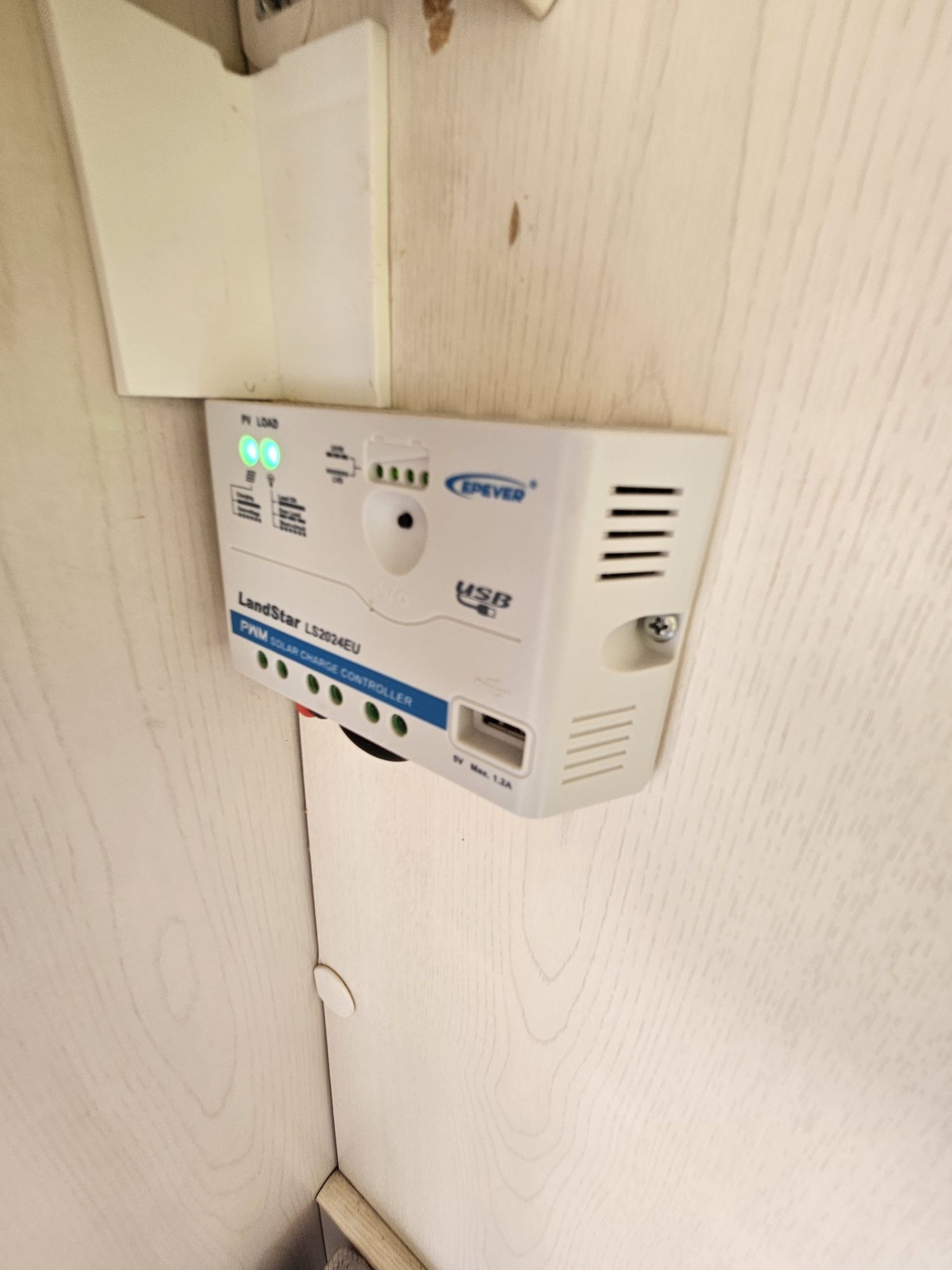 Przyczepa kempingowa Hobby 94r przedsionkiem solar akumulator