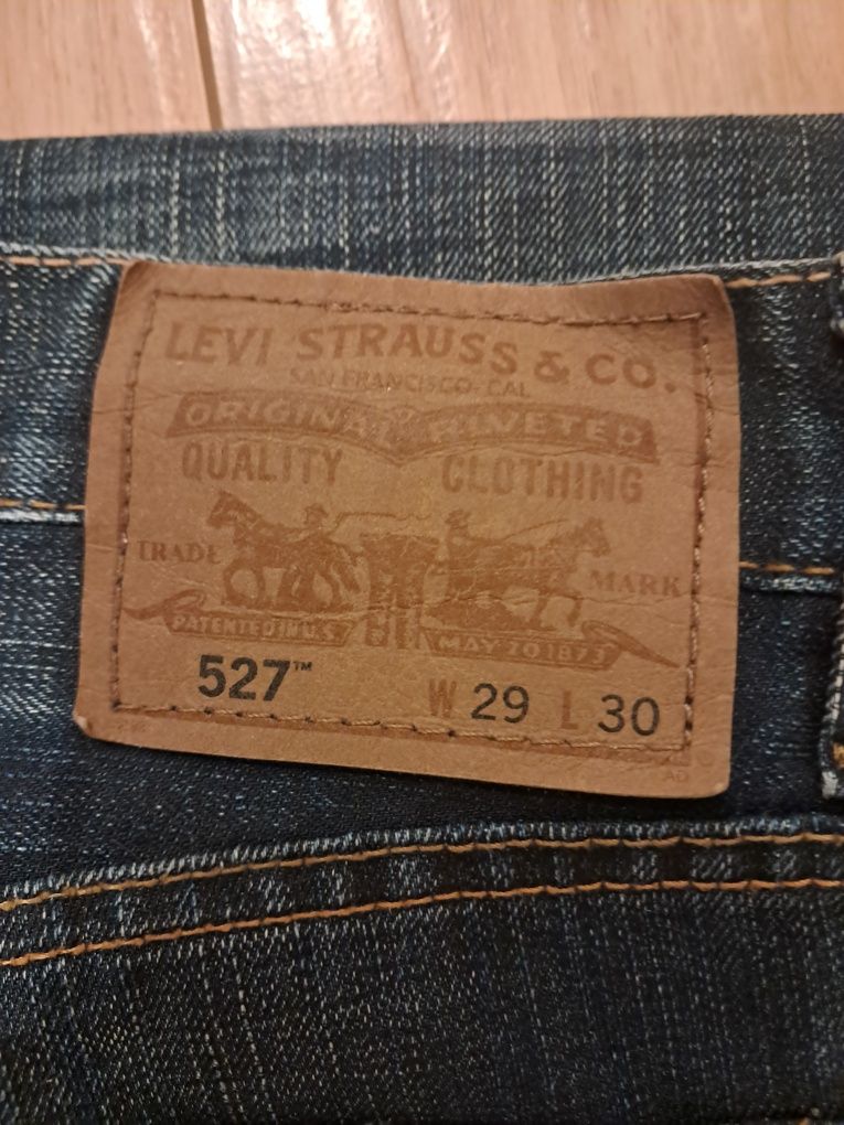 Levis,  Diesel e Replay