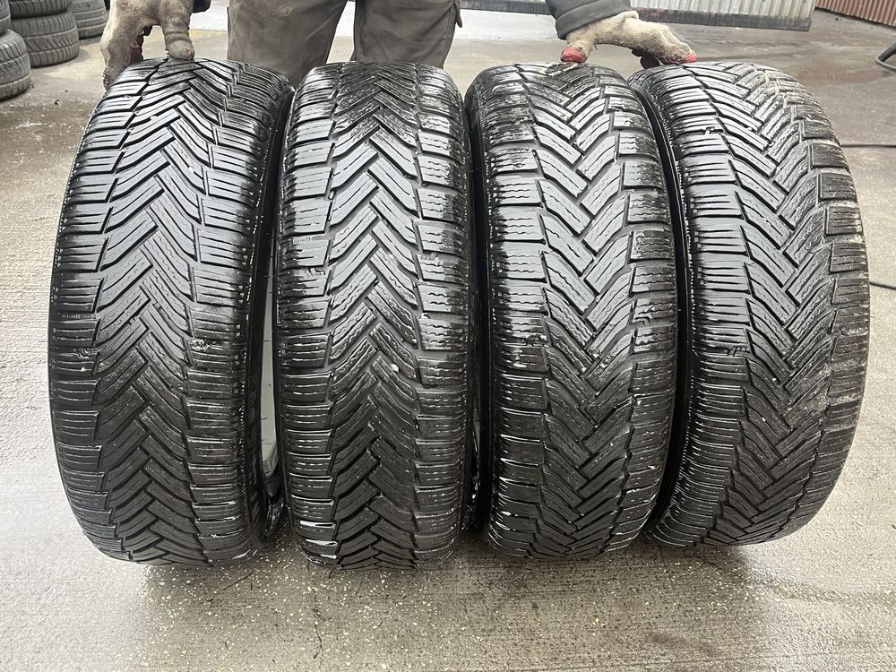 VW Audi Koła zimowe Dezent 195/65 R15 ET43 6JX15H2