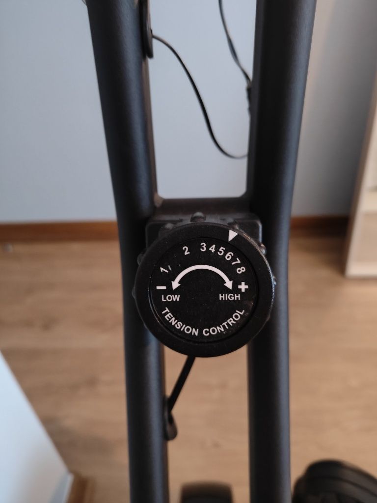 Bicicleta estática dobrável