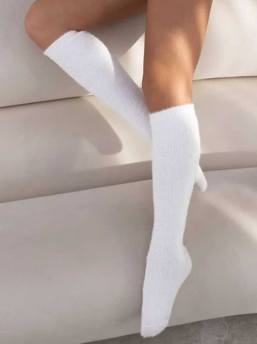 Пухнасті теплі білі гольфи з вовною