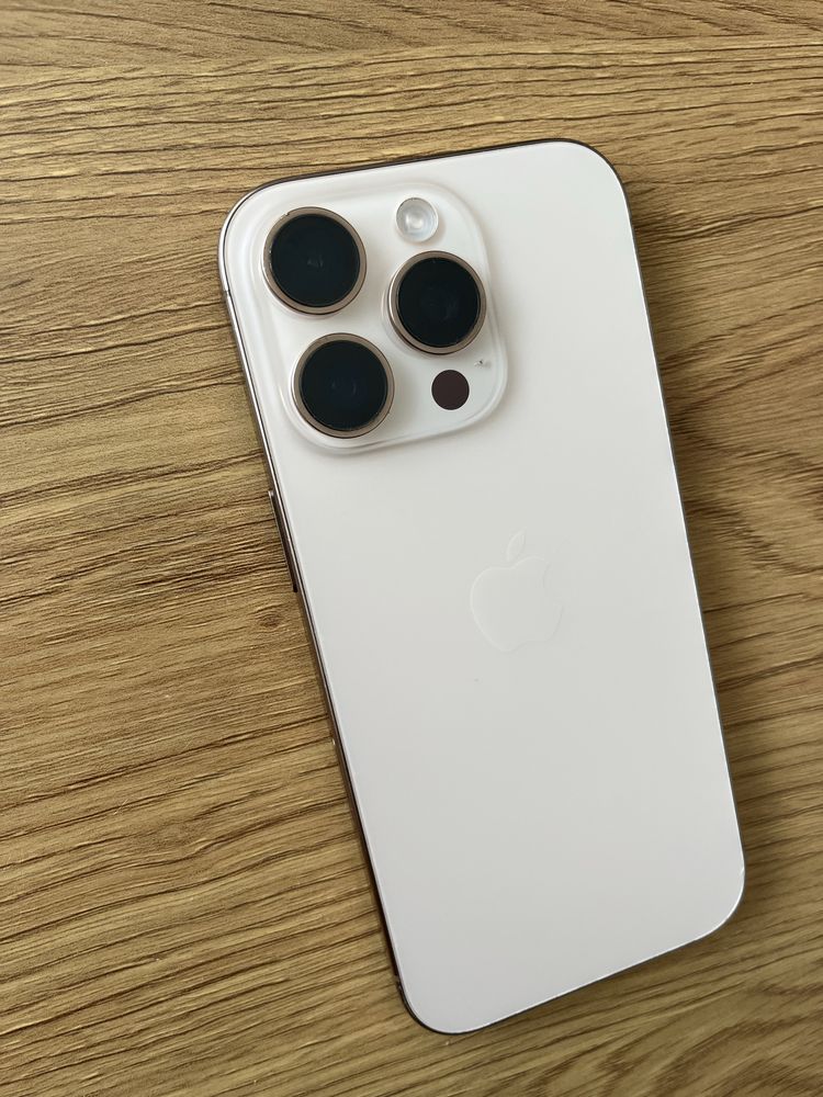 iPhone 16 Pro bateria 100%