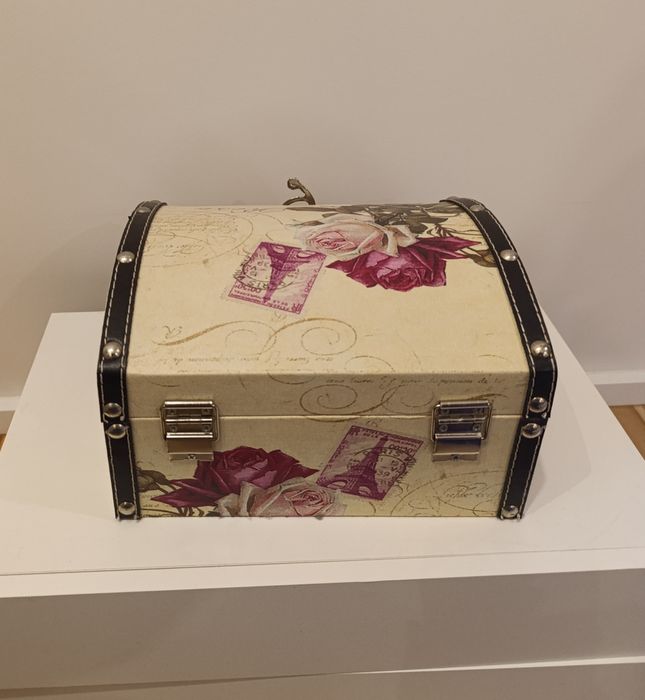 Vendo caixa decorativa