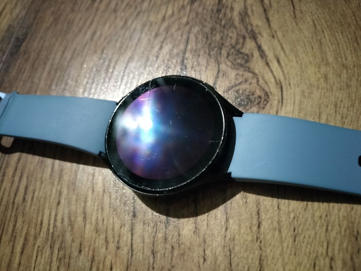 Sprzedam zegarek Samsung Galaxy Watch4