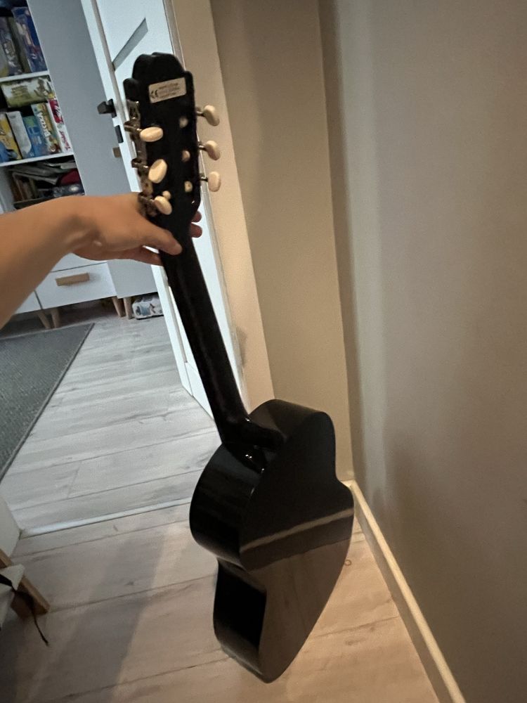 Gitara Suzuki 4/4 bez jednej struny