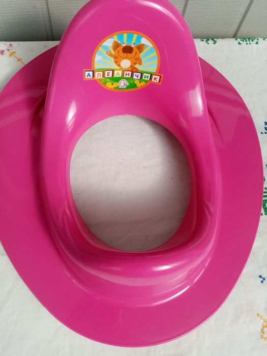 Накладка на унітаз дитяча.