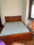 Cama casal,2 mesinhas de cabeceira e cómoda