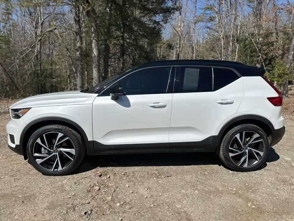 2021 Volvo XC40 T5 R-Design