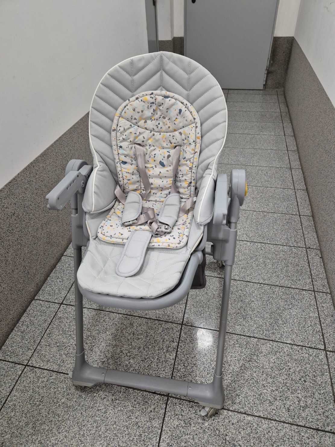 Krzesełko dla dzieci do karmienia Kinderkraft Lastree 2w1