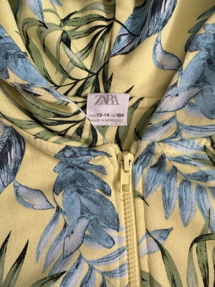 Продам костюм Zara