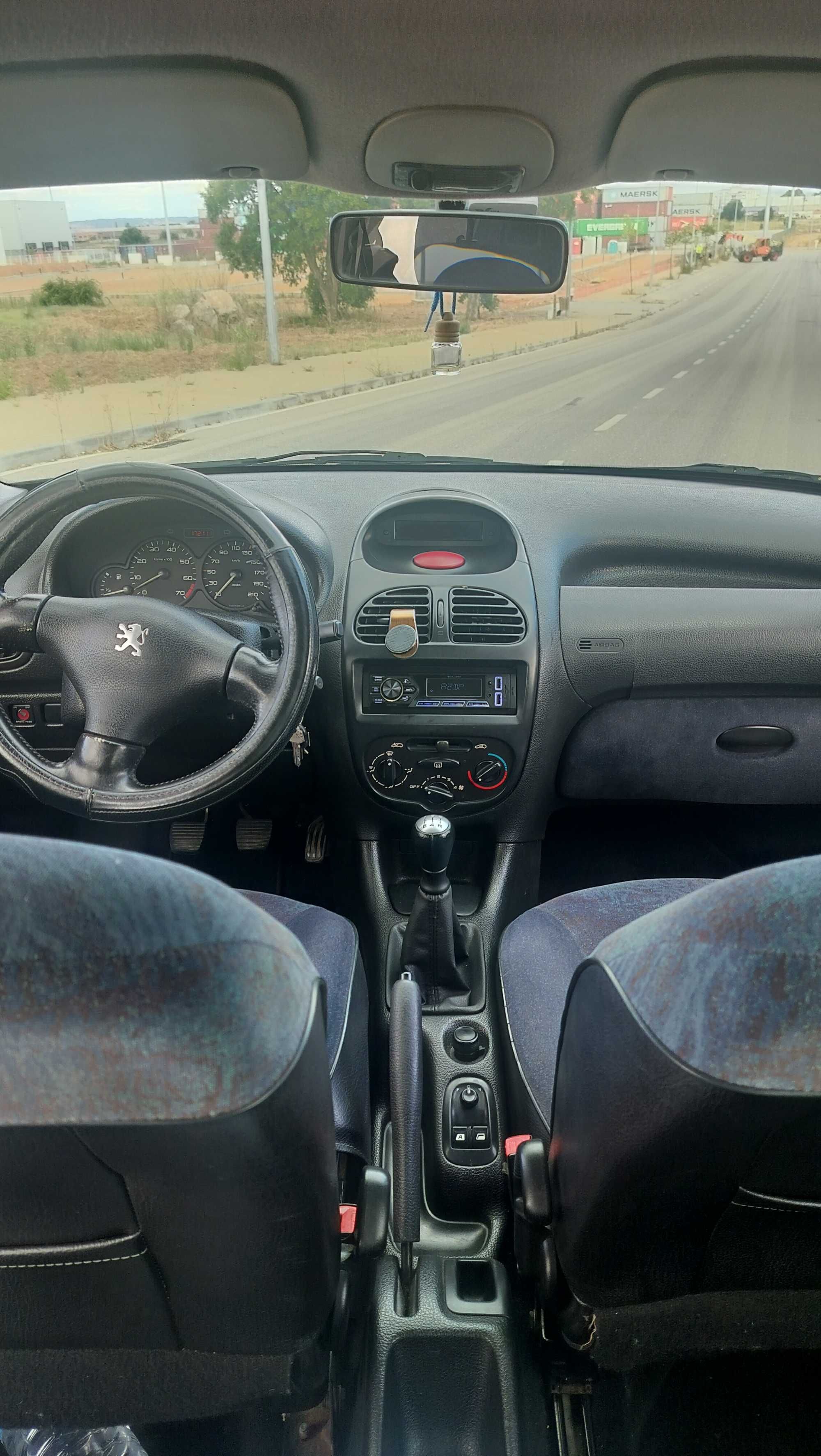 Peugeot 206 Preto