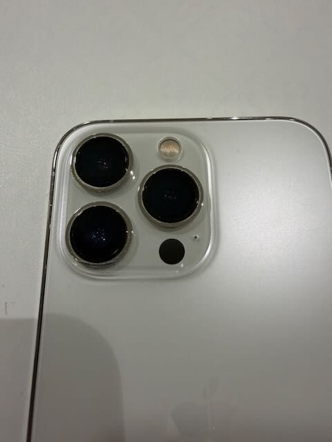 iPhone 13 Pro Branco 256G + base carregamento