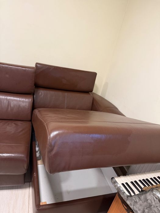 Narożnik skórzany brązowy z funkcją spania