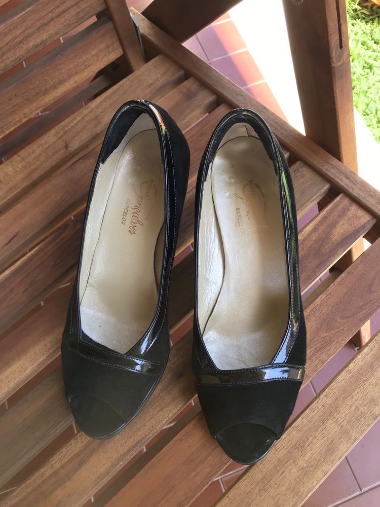 Sapatos pretos cerimonia 39