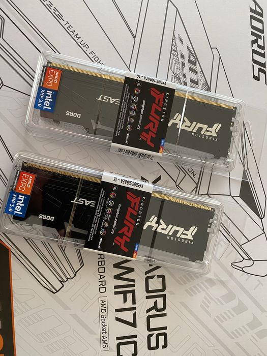 (Novo)Memorias Ram DDR5 6000mhz CL30 2x16 Kingston Fury RGB