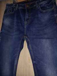 Męskie młodzieżowe spodnie jeans 36 pas 88cm