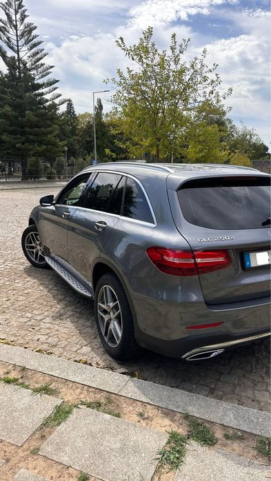 Mercedes-Benz GLC 250d 4Matric 9G-TRONIC AMG Line