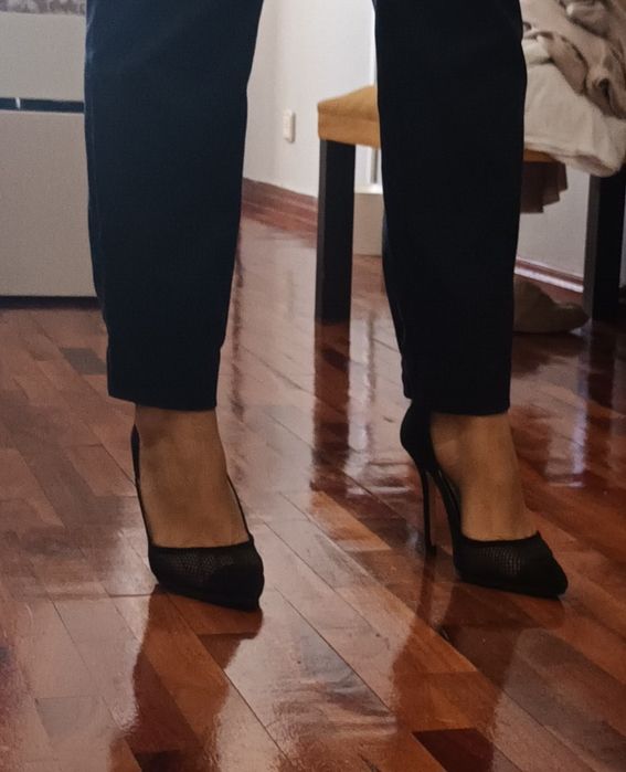 Stilettos pretos da Karen Millen