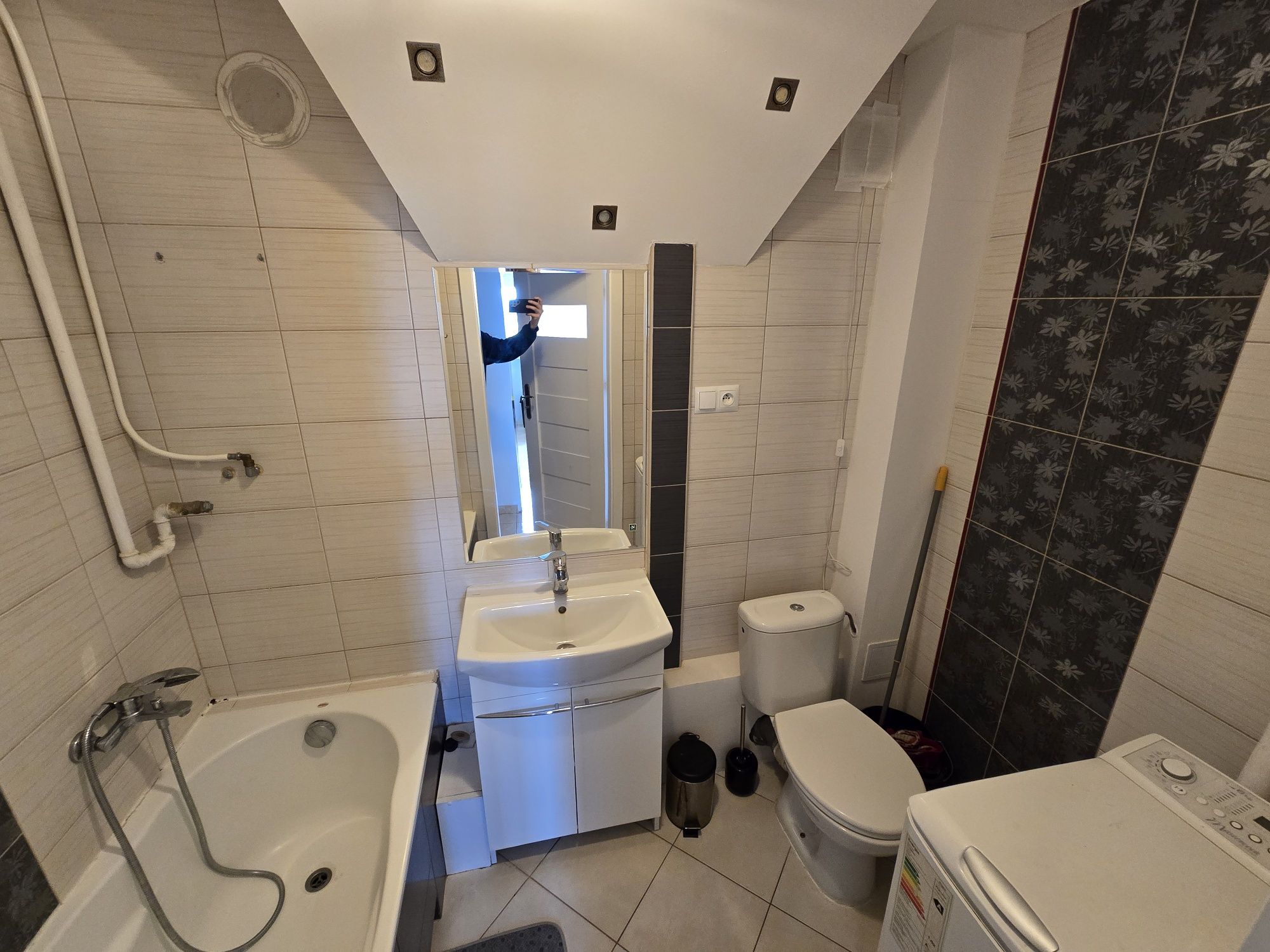 Pokój 25 m2 osiedle XV lecia