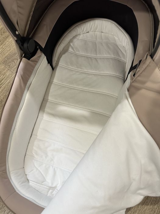 Продам коляску сайбекс люльку та автокрісло cybex priam