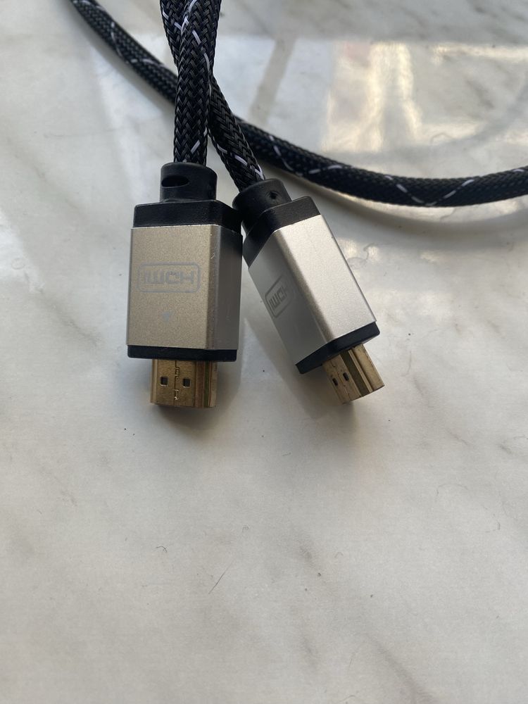 Кабель HDMI