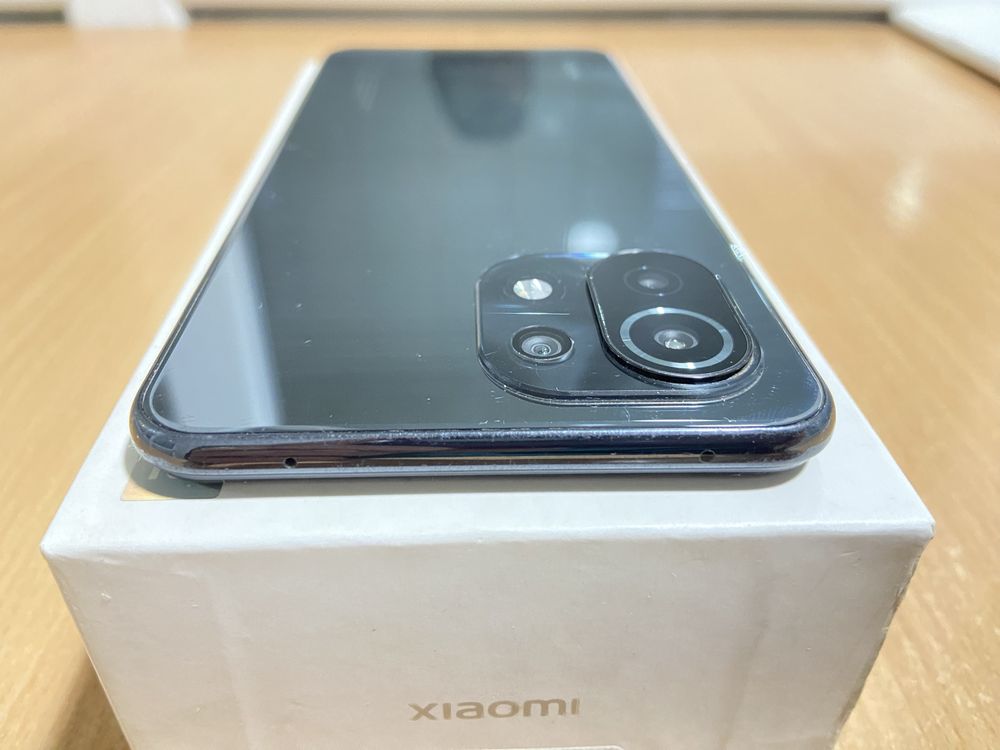 Xiaomi mi 11 lite, Ксяомі 11 лайт 8/128 гб.