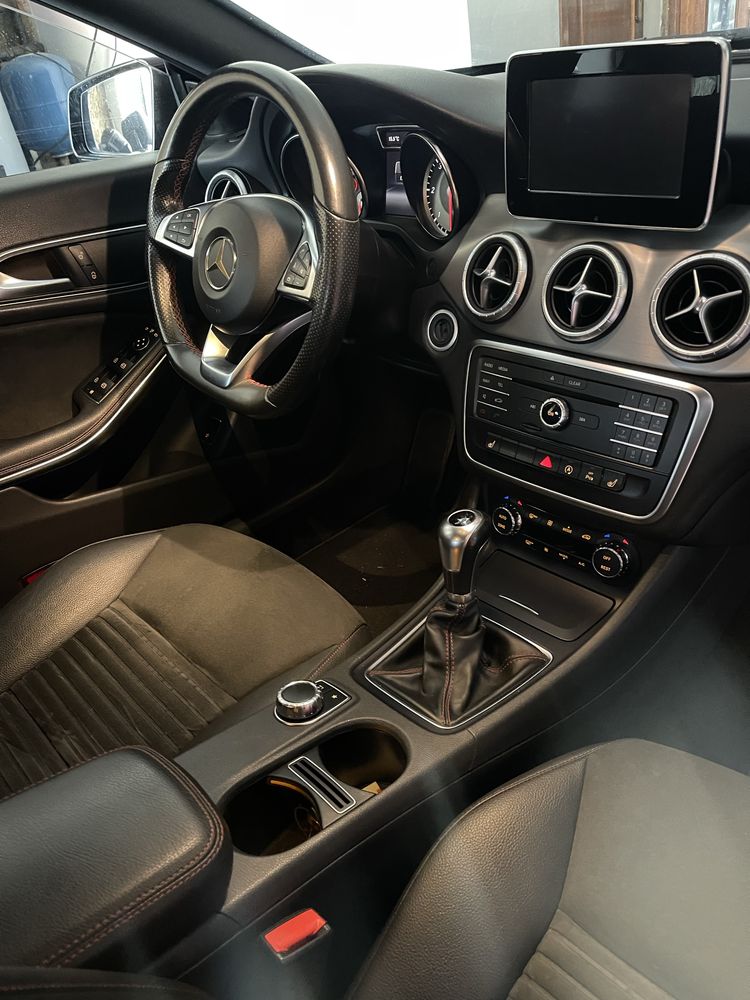 Mercedes-Benz Cla200 AMG