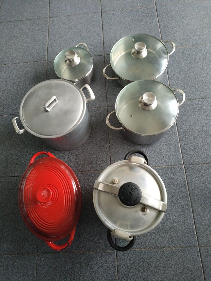 Conjunto de panelas