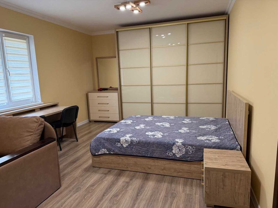 Пропонуємо новий просторий будинок у мальовничій Східниці Гори Карпати