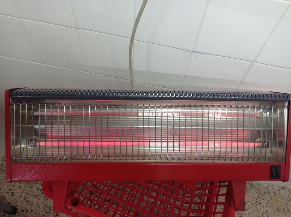 Aquecedor de duas resistências