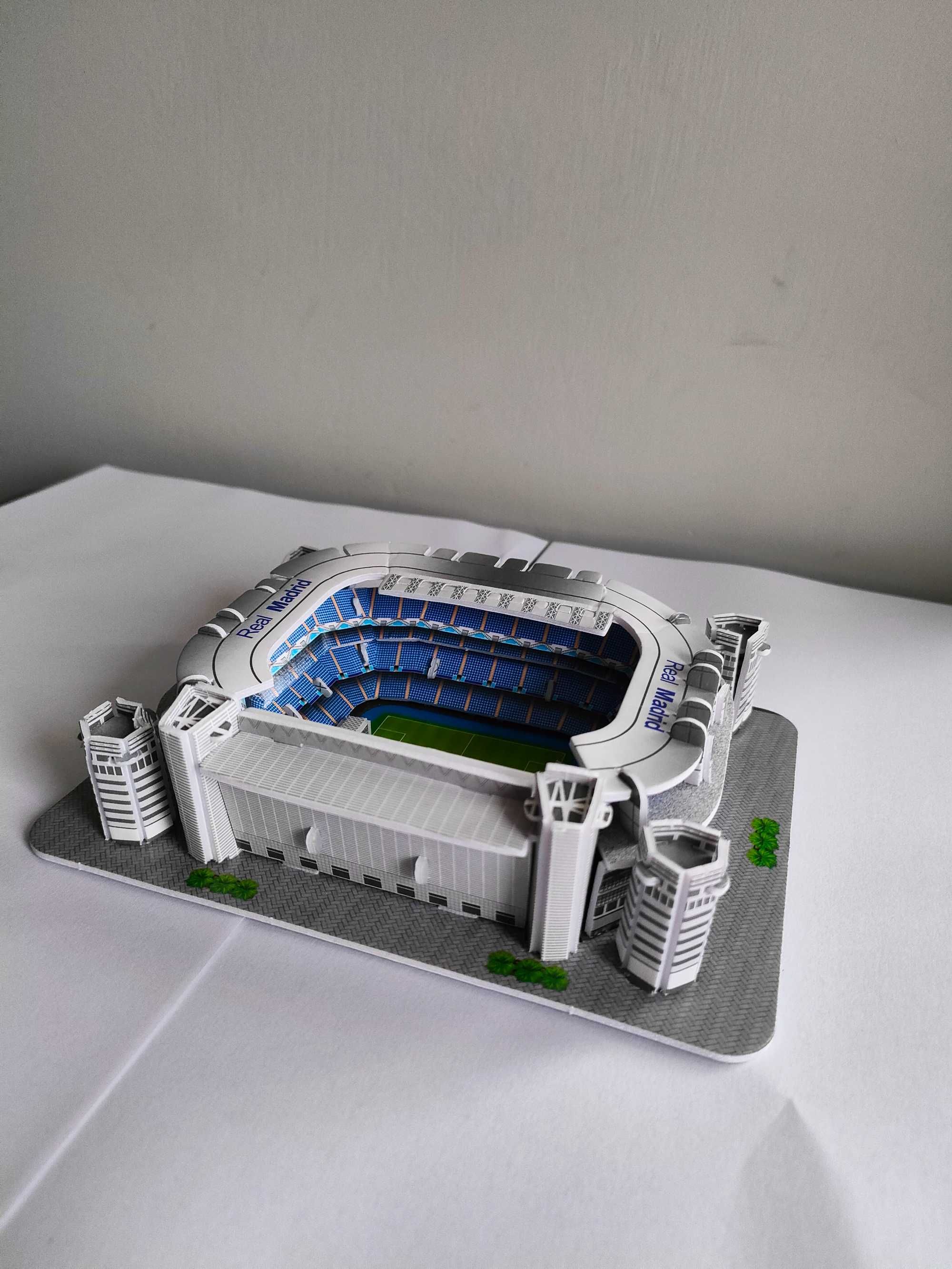 Stadion Santiago Bernabeu puzzle 3D Real Madryt prezent