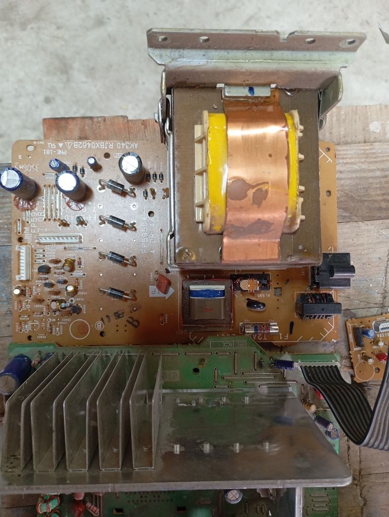 Запчастини до музичного центру Panasonic SC-AK230