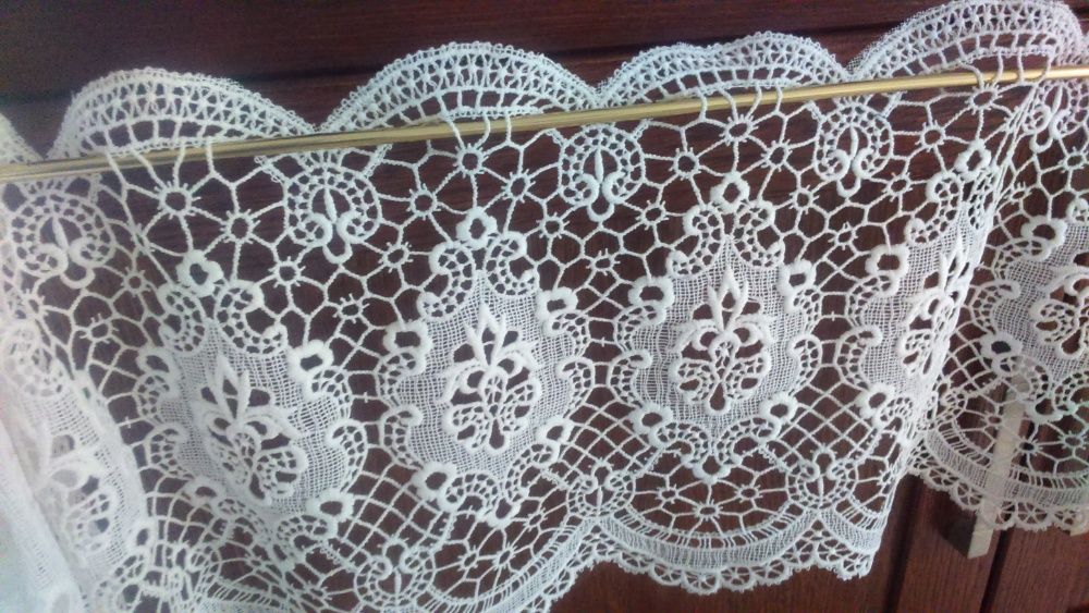 Bawełniana- poliestrowa gipiura krem 27,5 /380  zazdrostka koronka