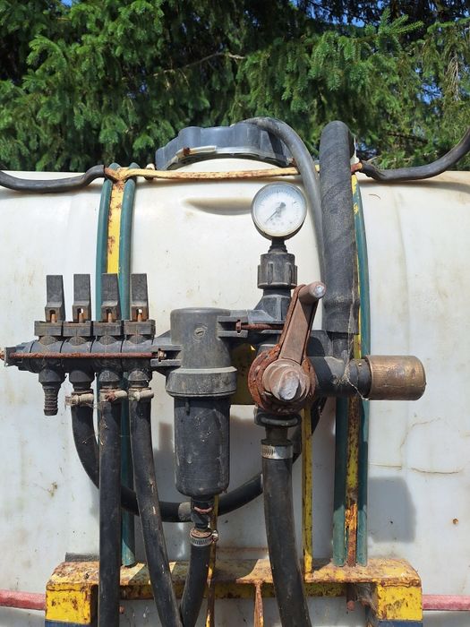 Opryskiwacz sadowniczy wentylatorowy