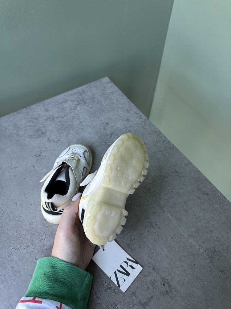 Нові кросівки Zara 22,24 розмір на хлопчика ,кеди,кроссовки