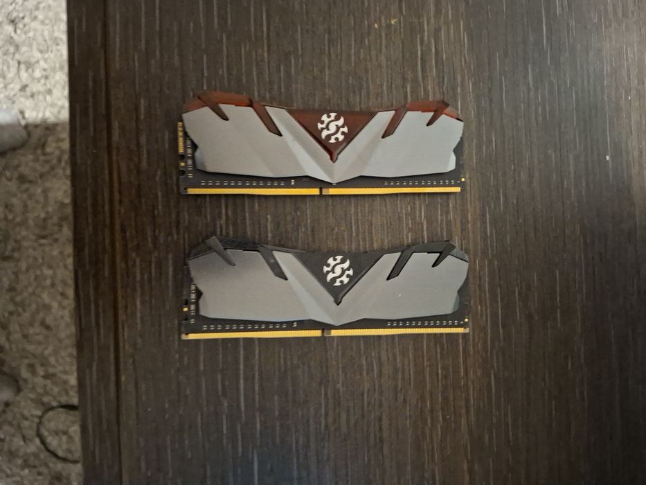 16gb RAM DDR4 3200Mhz ( 2x8gb )