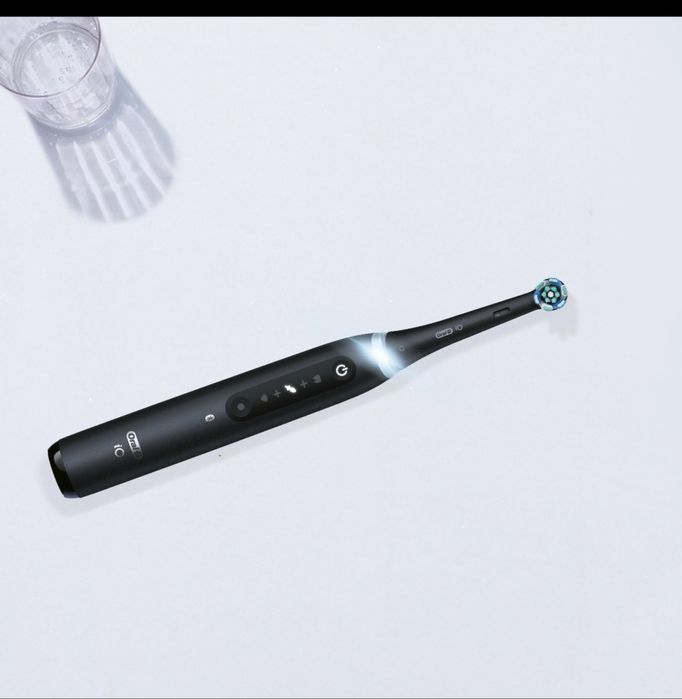 Oral-B iO 5 Black & White, 2 x Szczoteczka elektryczna czarna i biała