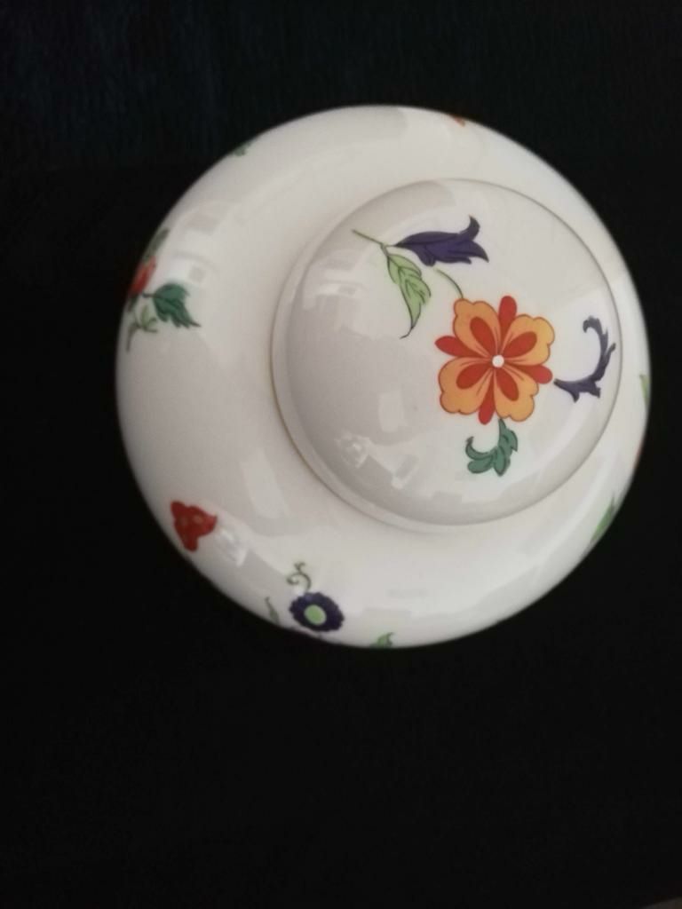 Pote em porcelana Vista Alegre - Samatra