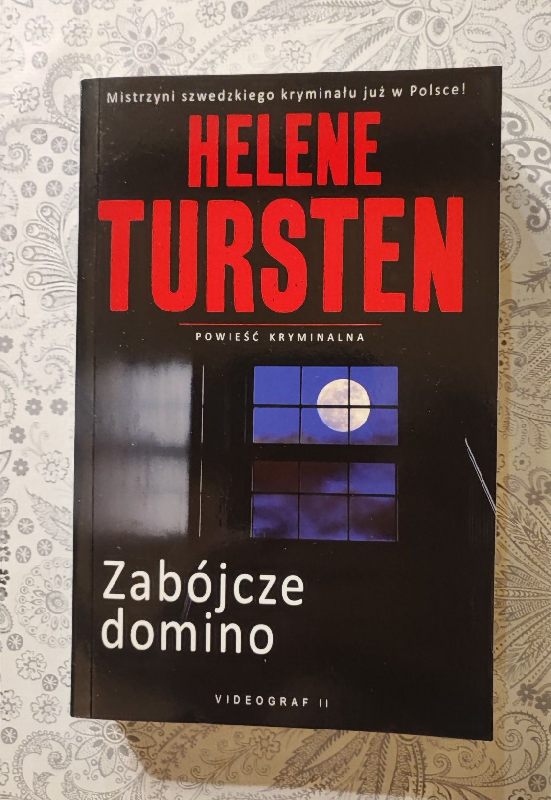 Helene Tursten Zabójcze domino