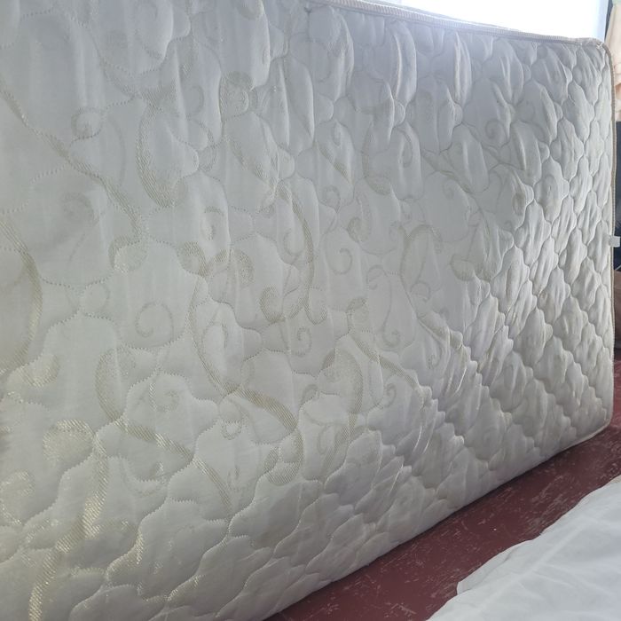 Продам кровать з матрасом дитячу. Підліткову