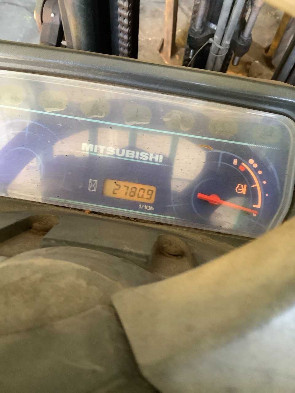 Gazowy wózek widłowy Mitsubishi FG25, triplex, po serwisie.