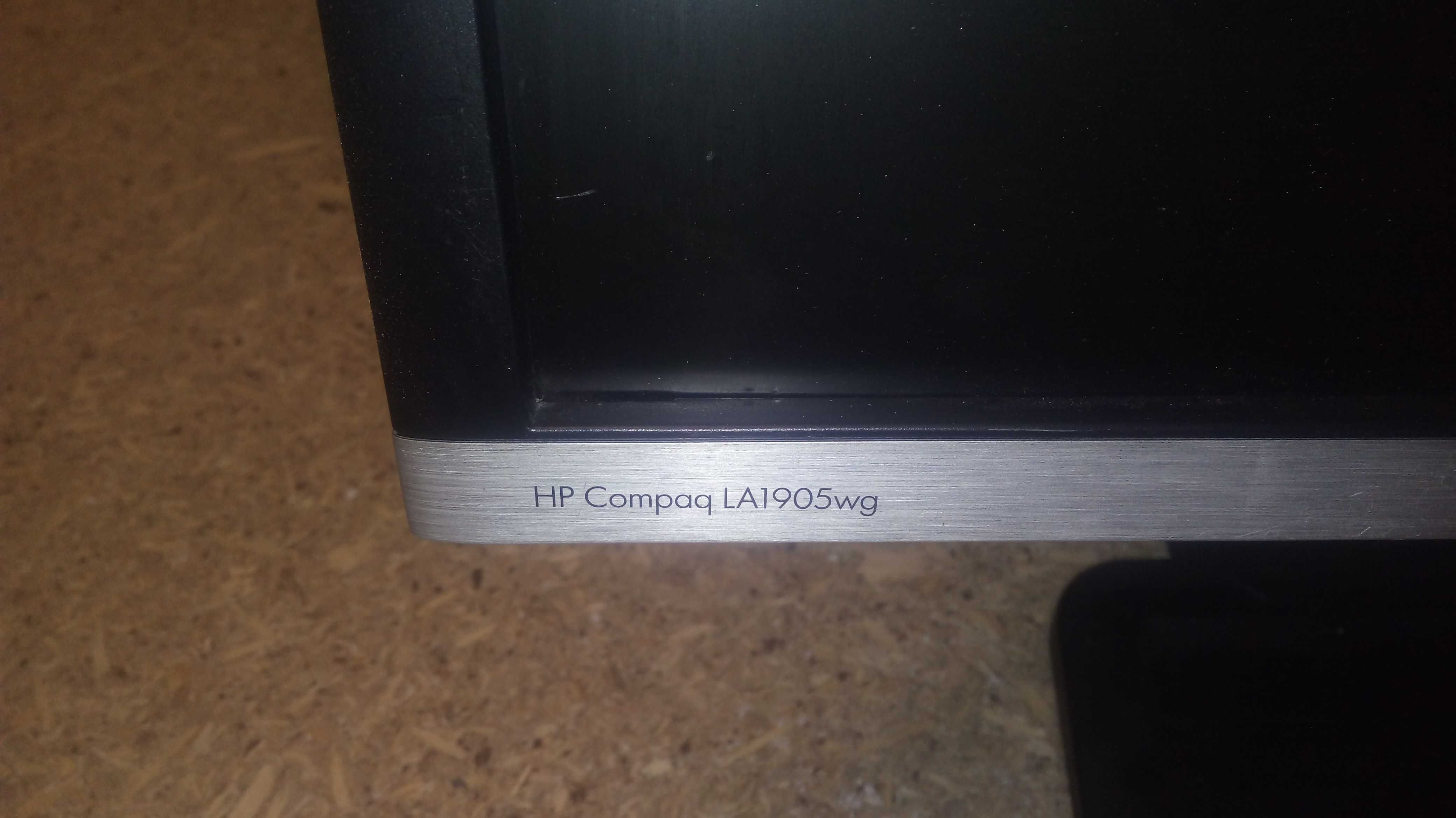 Monitor LCD HP Compaq LA1905wg 19"