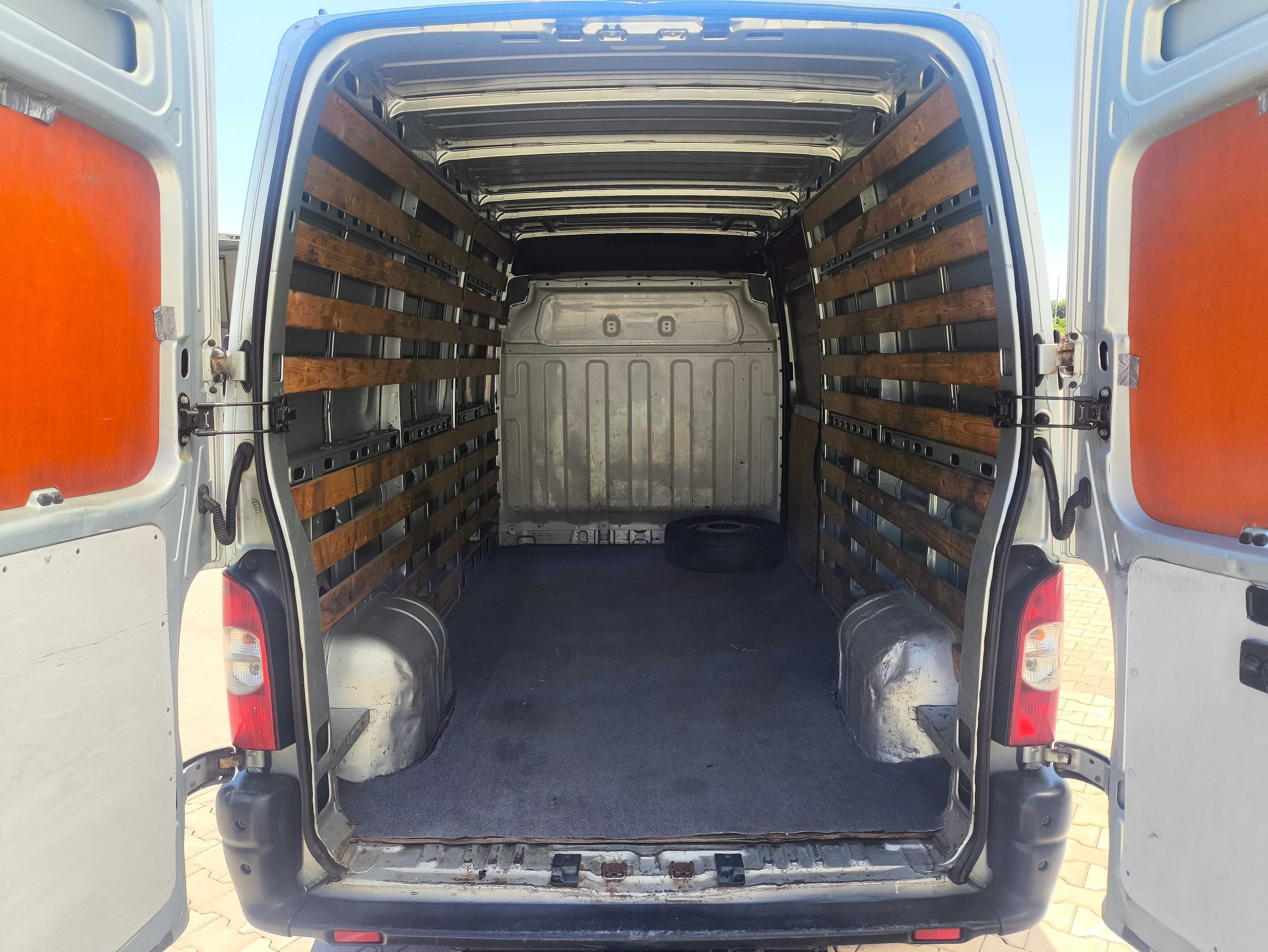 Renault Master 2.5DCi 120KM**Klimatyzacja**Navi**Doinwestowany