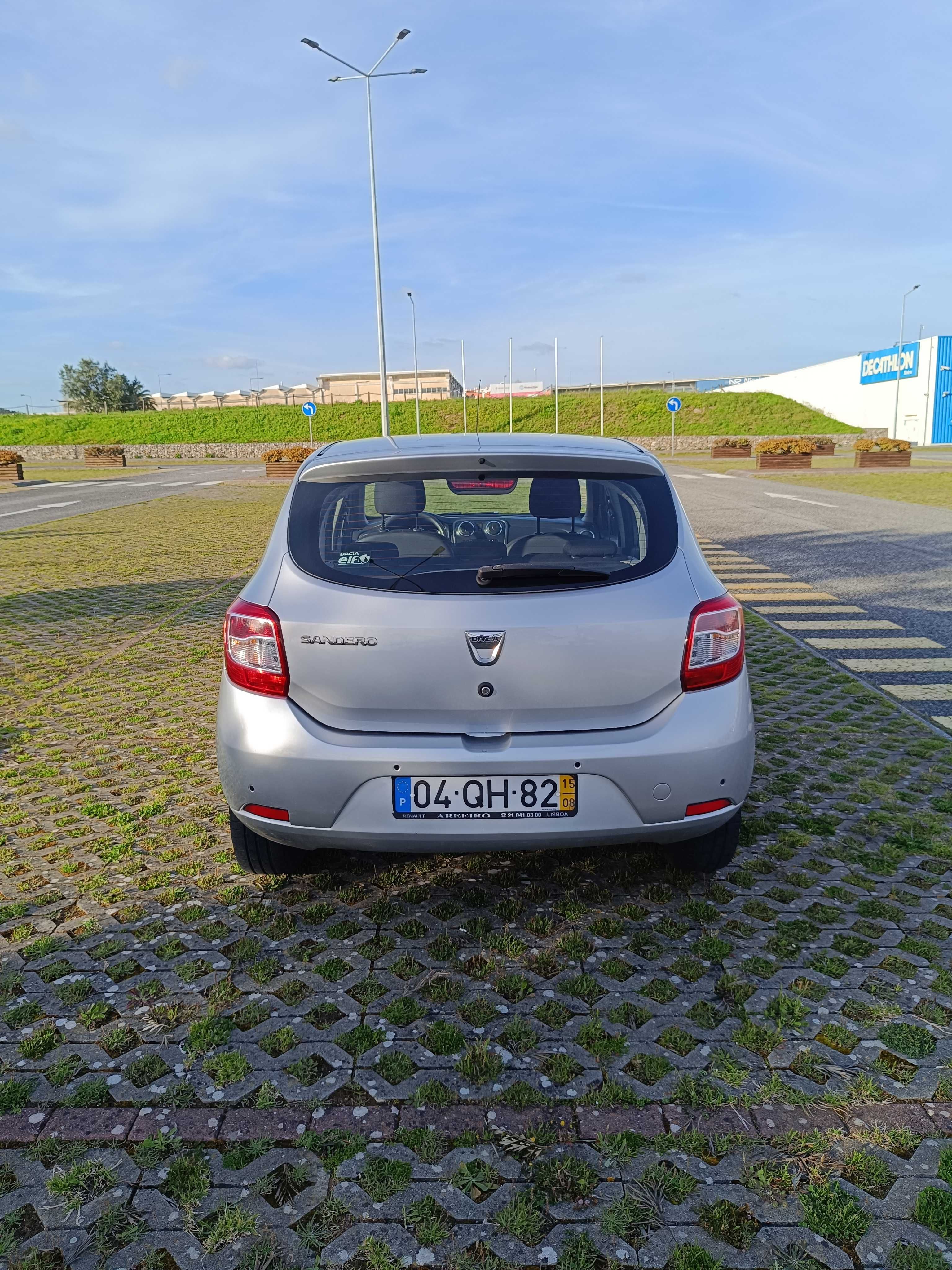 Dacia Sandero 2015