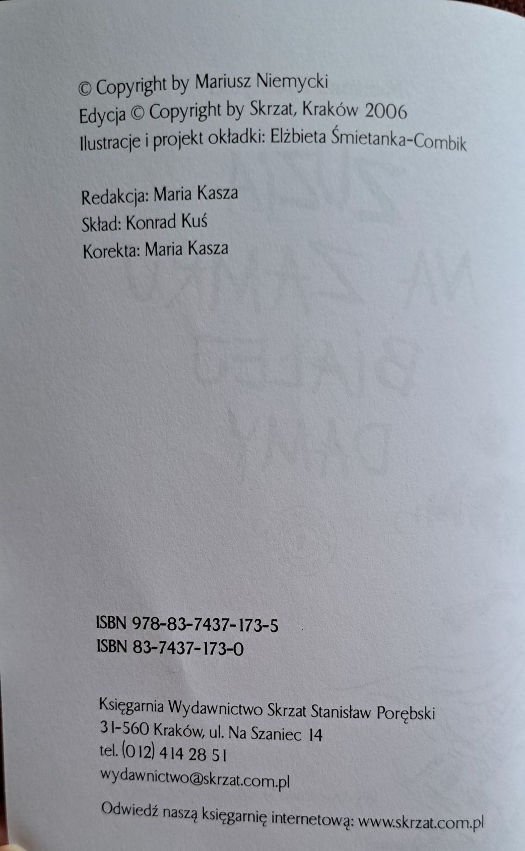 Książka młodzieżowa "Zuzia na zamku białej damy" Mariusz Niemycki