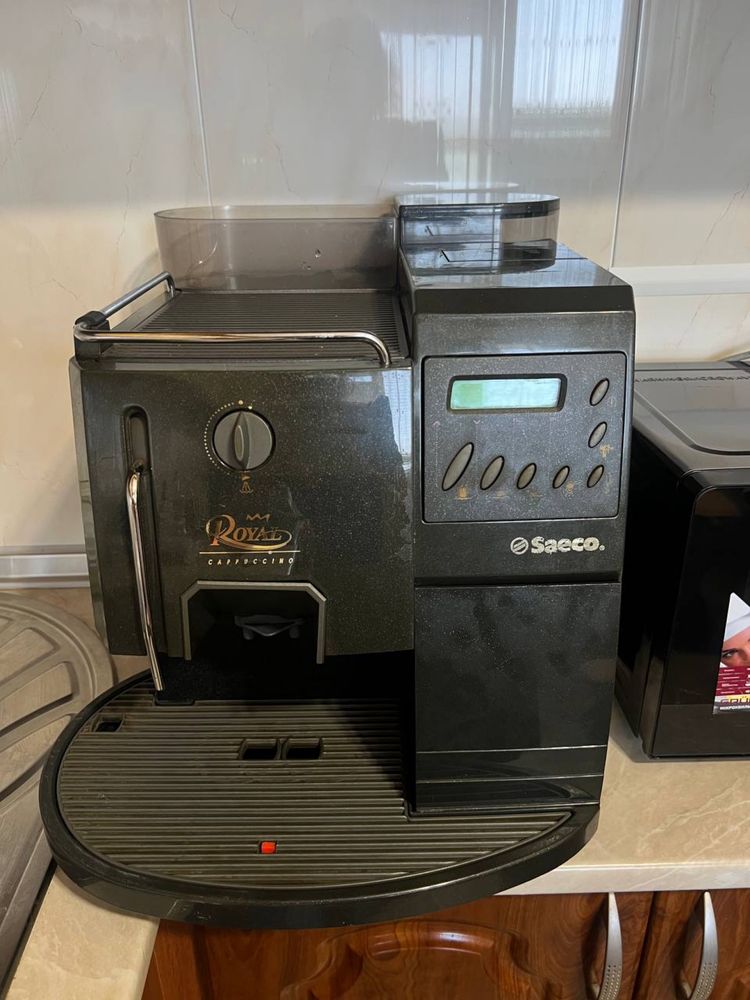 Кофемашина Saeco Royal Professional Cappuccino RI9914/01