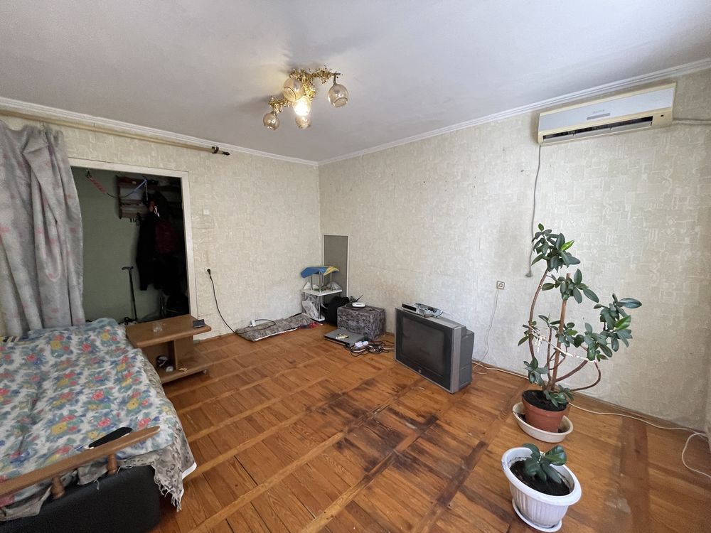 Продам 2-х комнатную квартиру Приднепровск